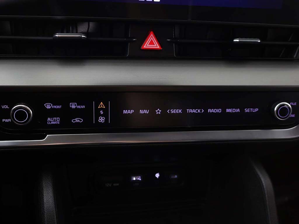 Used 2023 Kia Sportage EX FWD image 47