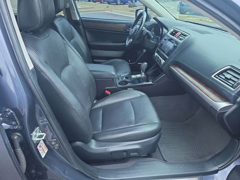 Used 2016 Subaru Outback 3.6R Limited AWD/4WD image 18