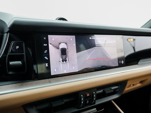 Certified 2024 Porsche Cayenne S image 19