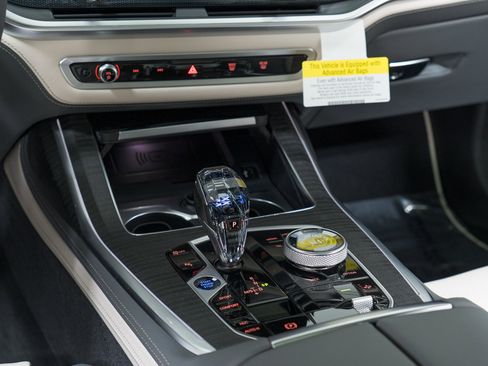 New 2026 BMW ALPINA XB7 image 23