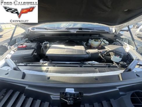 Used 2022 Cadillac Escalade Premium Luxury AWD/4WD image 36