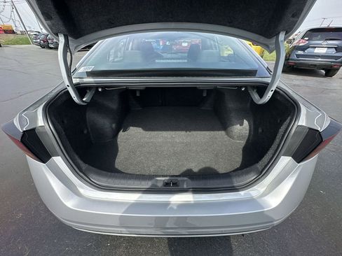 Used 2024 Nissan Altima 2.5 SV FWD image 22