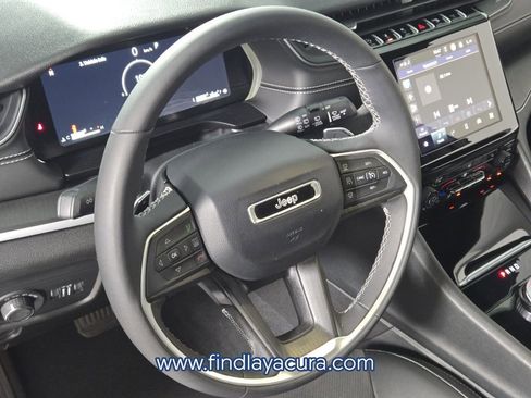 Used 2024 Jeep Grand Cherokee L Altitude RWD image 22