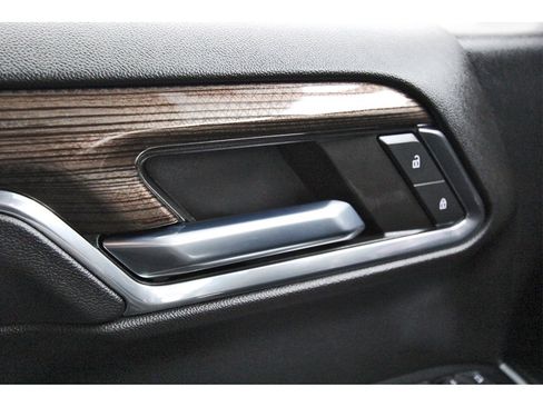 Used 2024 Chevrolet Silverado 1500 LT Trail Boss w/ Convenience Package II image 17