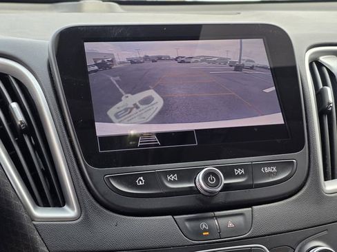 Used 2022 Chevrolet Malibu LS w/ Driver Confidence Package II FWD image 5