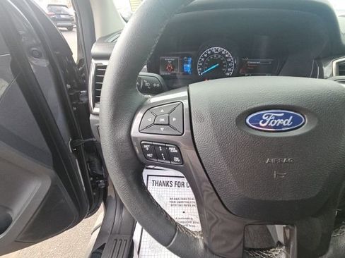 Used 2019 Ford Ranger Lariat w/ Black Appearance Package image 18