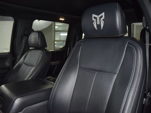 Used 2022 Ford F250 Lariat w/ Black Appearance Package AWD/4WD image 49
