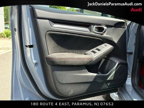 Used 2025 Honda Civic Type R image 12