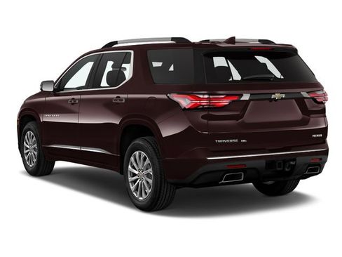 Used 2023 Chevrolet Traverse Premier FWD image 2