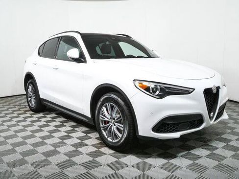 Used 2022 Alfa Romeo Stelvio Sprint AWD/4WD image 31