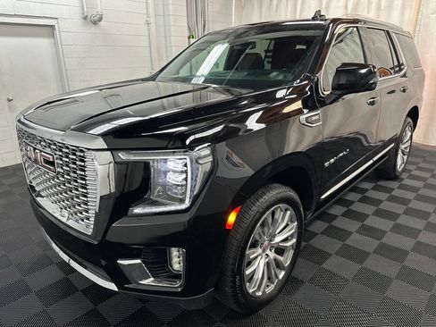 Used 2023 GMC Yukon Denali AWD/4WD image 4
