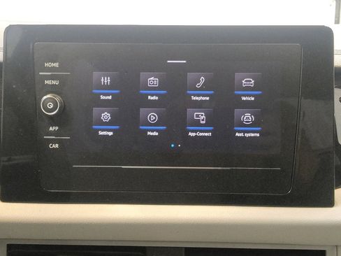 Used 2025 Volkswagen Jetta S image 25