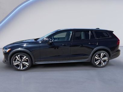 Used 2025 Volvo V60 B5 Cross Country Plus