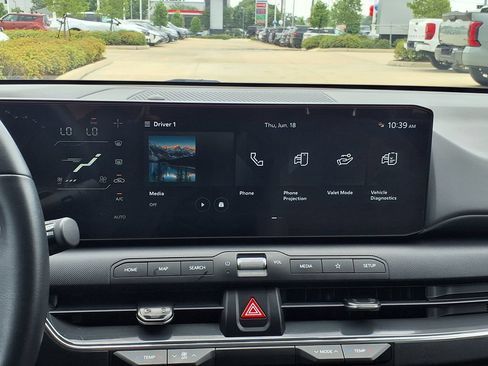 Used 2025 Kia K4 EX FWD image 25