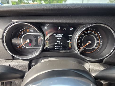 Used 2022 Jeep Gladiator Overland w/ Popular Equipment Package AWD/4WD image 20