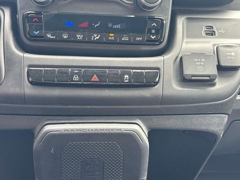 New 2025 RAM ProMaster 3500 w/ Quick Order Package 22G SLT image 11