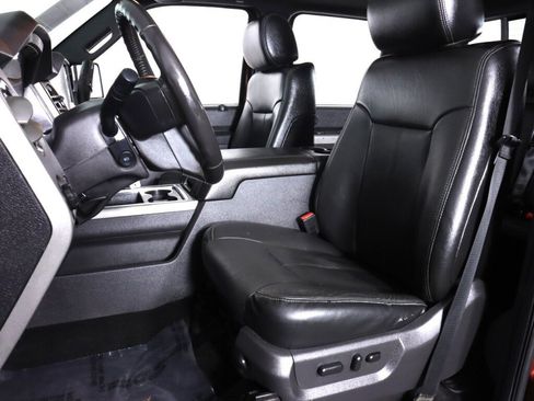 Used 2016 Ford F350 Lariat w/ Lariat Chrome Package image 32