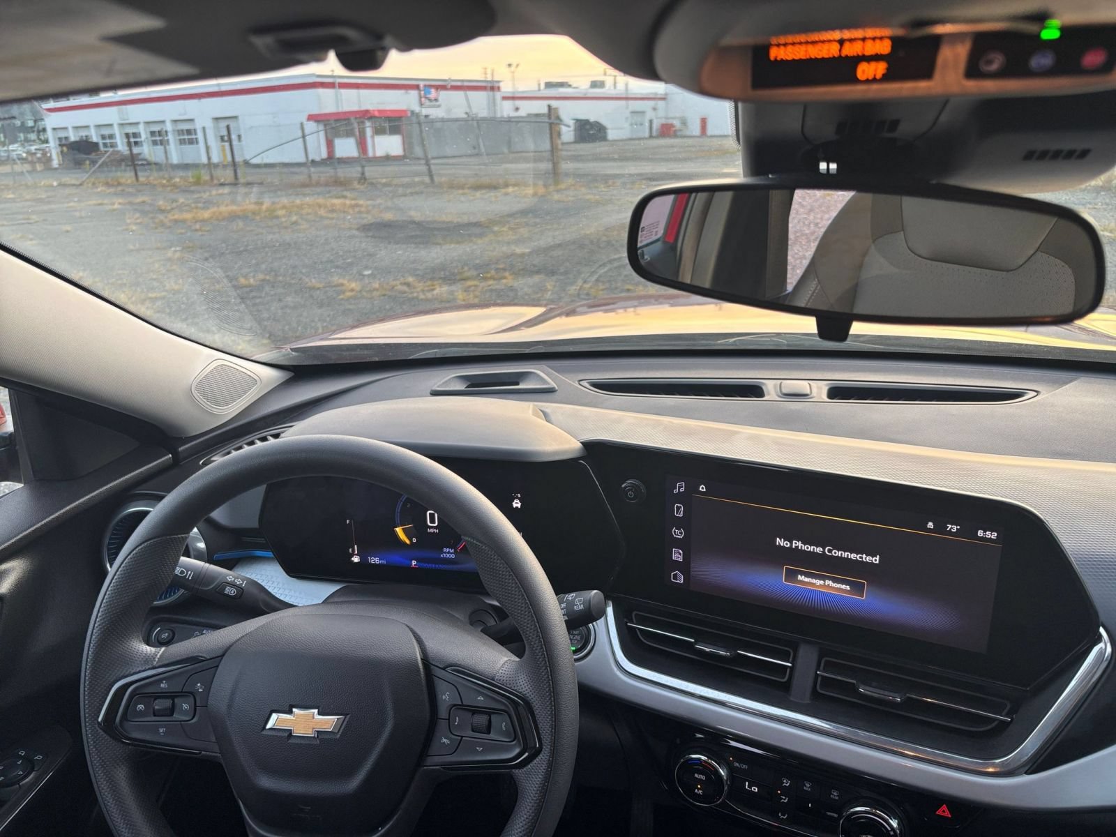 Used 2025 Chevrolet Trax LT FWD image 30