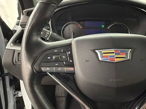 Used 2024 Cadillac XT6 Premium Luxury AWD/4WD image 12