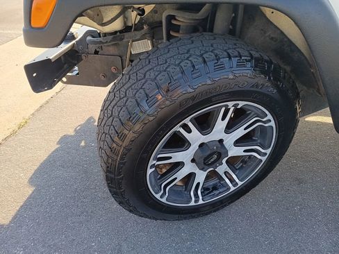 Used 2004 Jeep Wrangler 4WD image 20