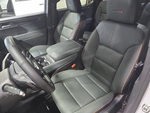 Used 2024 GMC Acadia AT4 w/ Luxury Package AWD/4WD image 20