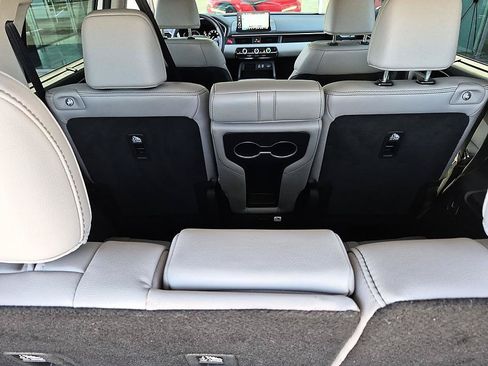 Used 2025 Honda Pilot Touring image 32