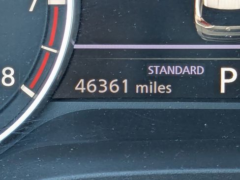 Used 2023 Nissan Rogue SV image 29