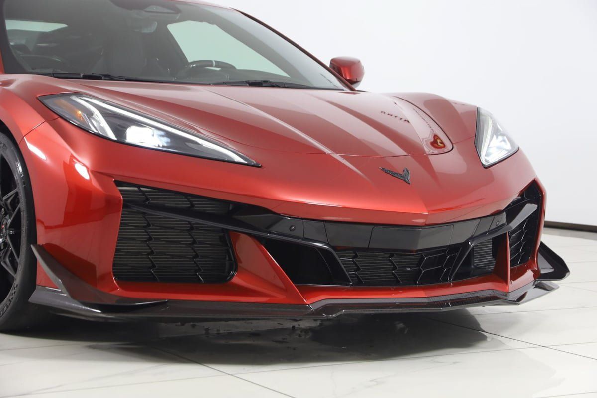 Used 2025 Chevrolet Corvette Z06 w/ Z07 Performance Package RWD image 71
