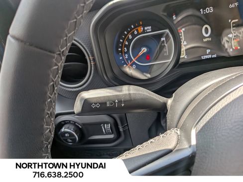 Used 2026 Jeep Gladiator Mojave AWD/4WD image 27