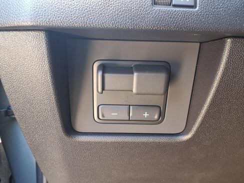 New 2026 GMC Canyon Elevation w/ Convenience Package RWD image 8