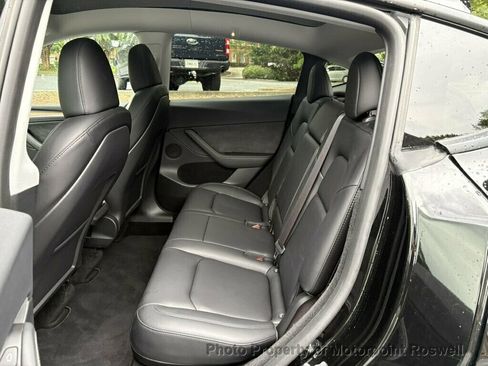 Used 2023 Tesla Model Y 2WD image 22