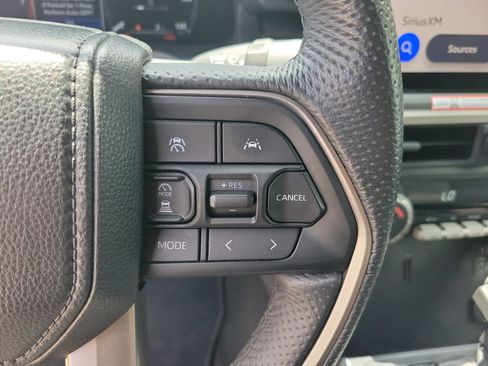 Used 2025 Toyota Tacoma TRD Off-Road AWD/4WD image 20