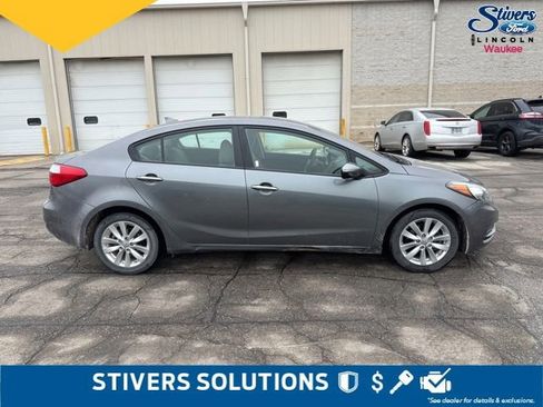 Used 2016 Kia Forte LX w/ LX Popular Plus Package image 3