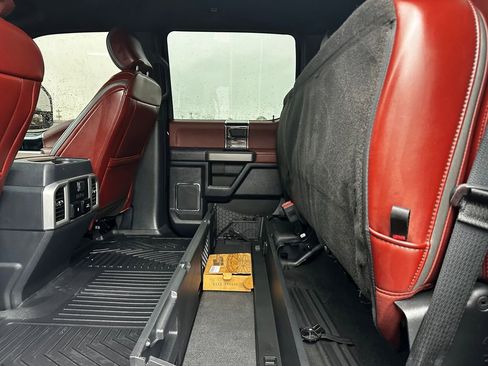 Used 2022 Ford F250 Platinum w/ FX4 Off-Road Package image 49