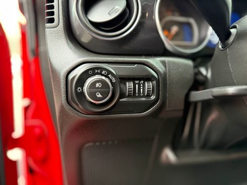 Used 2022 Jeep Gladiator Sport AWD/4WD image 22