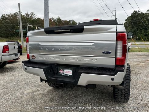 Used 2017 Ford F250 Platinum w/ Platinum Ultimate Package AWD/4WD image 11