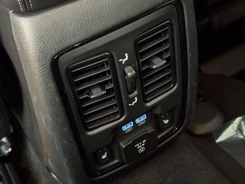 Used 2022 Dodge Durango GT image 43