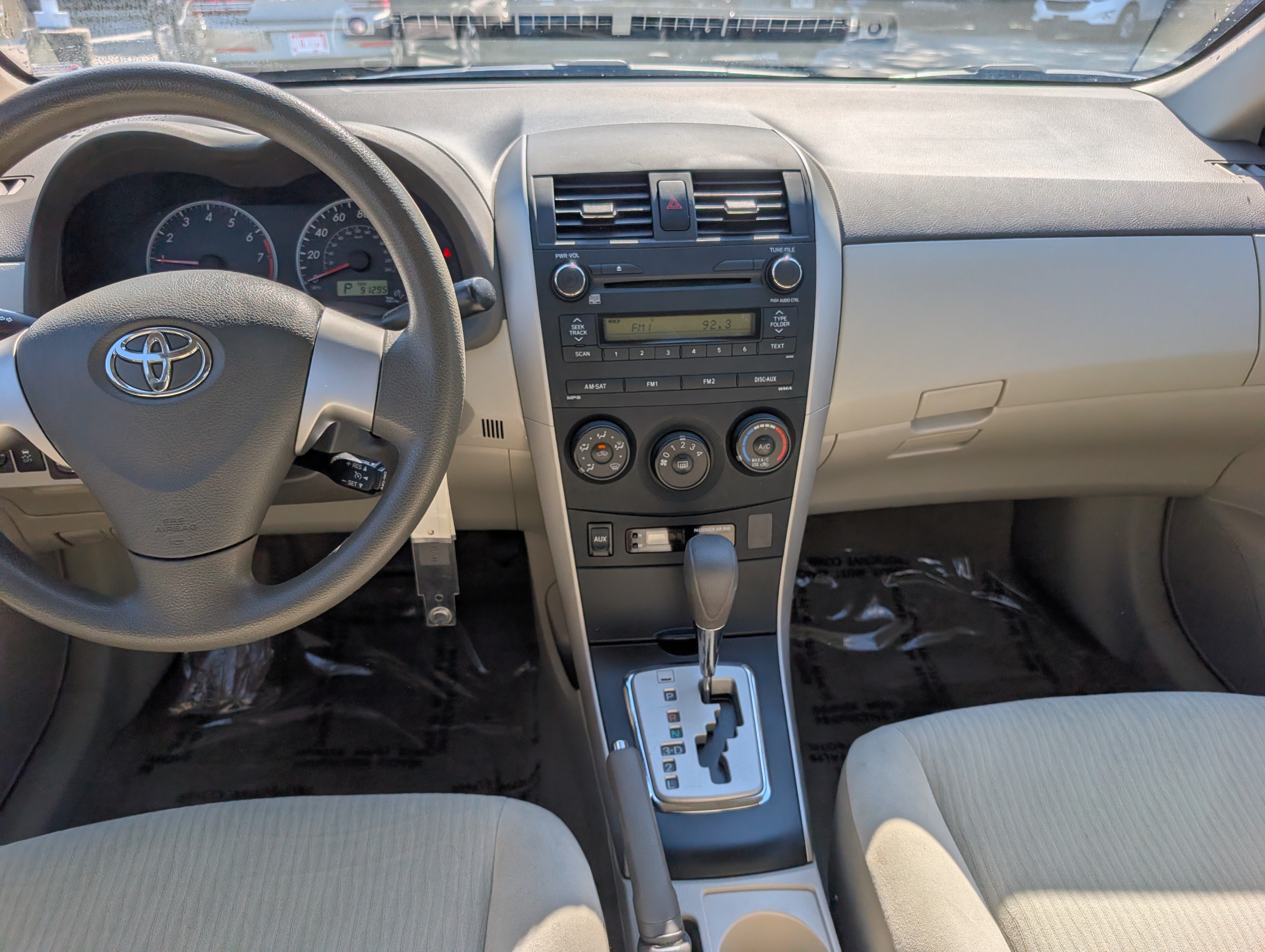 Used 2010 Toyota Corolla LE FWD image 18