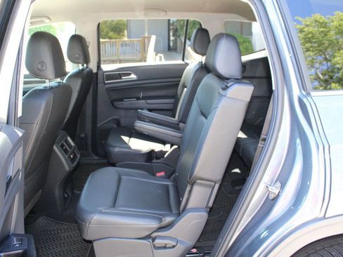 Used 2019 Volkswagen Atlas SE FWD image 32