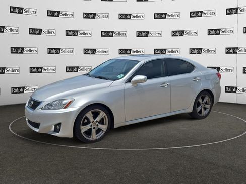 Used 2013 Lexus IS 250 RWD image 2