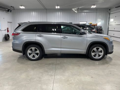 Used 2016 Toyota Highlander Limited Platinum image 7