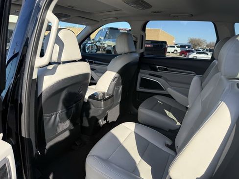 Used 2020 Kia Telluride S image 18