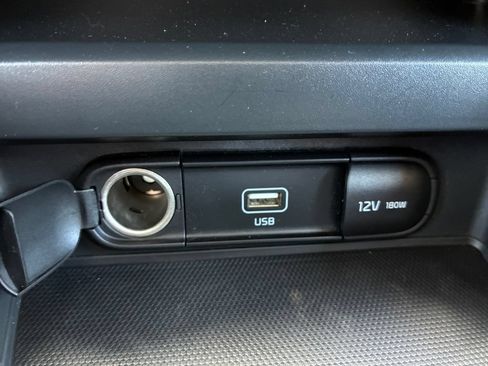Used 2022 Kia Soul LX FWD image 6