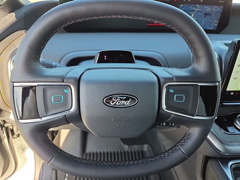 New 2026 Ford Expedition Tremor image 24