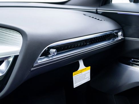 Certified 2025 Cadillac Lyriq Luxury w/ LPO, Floor Liner Package image 34