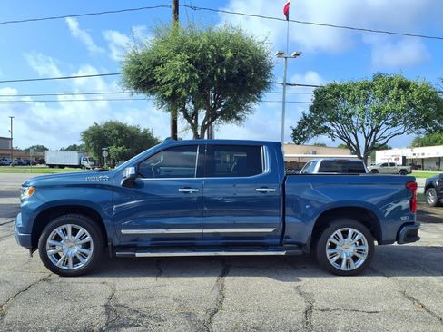 Used 2024 Chevrolet Silverado 1500 High Country w/ High Country Premium Package AWD/4WD image 24