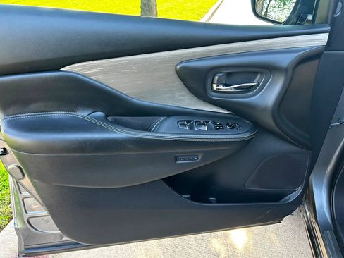 Used 2017 Nissan Murano Platinum w/ Platinum Technology Package FWD image 15