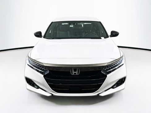 Used 2022 Honda Accord Sport image 2