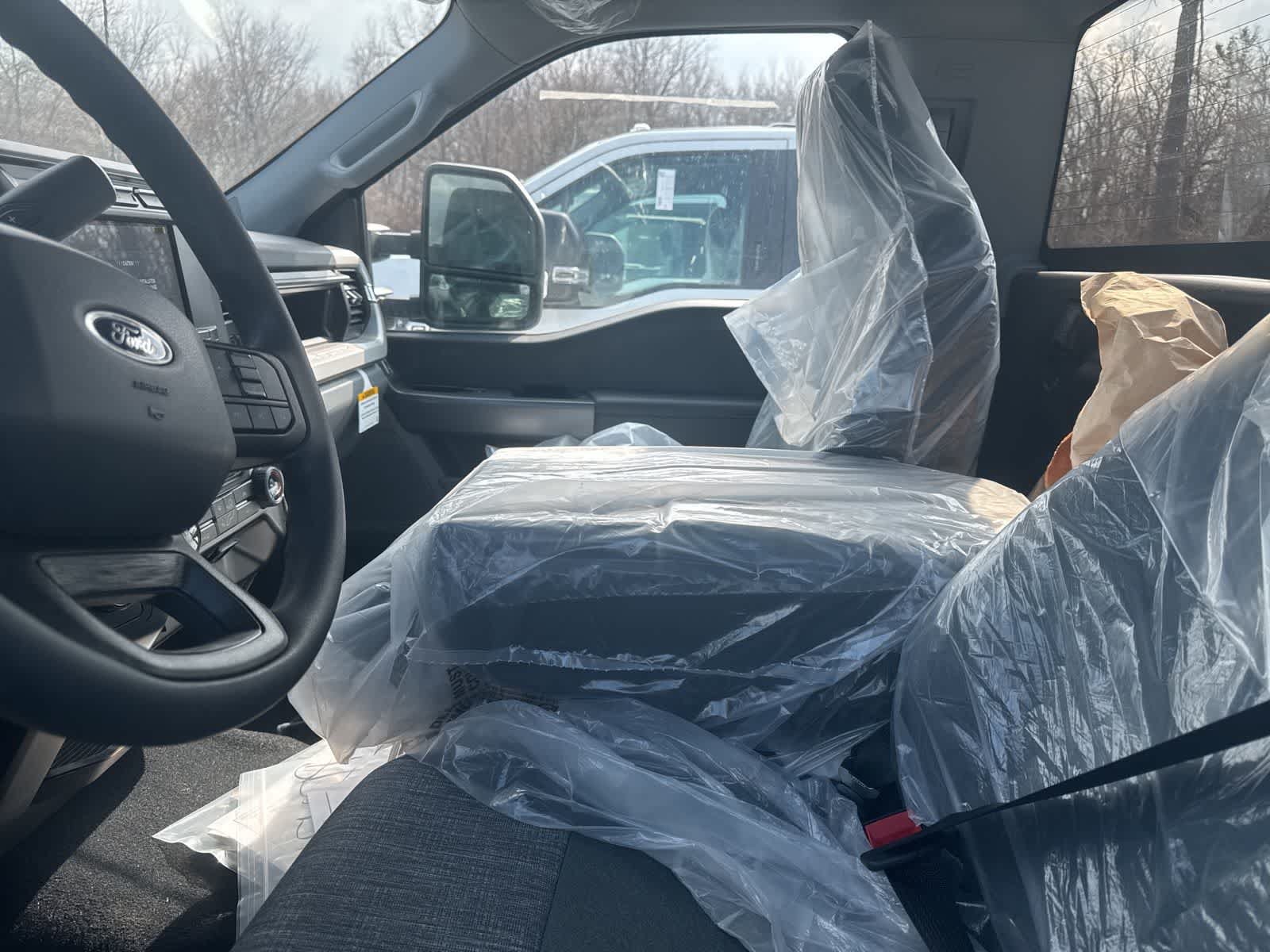 Used 2023 Ford F450 XLT w/ XLT Value Package RWD image 28