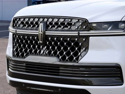 New 2027 Lincoln Navigator Black Label AWD/4WD image 20